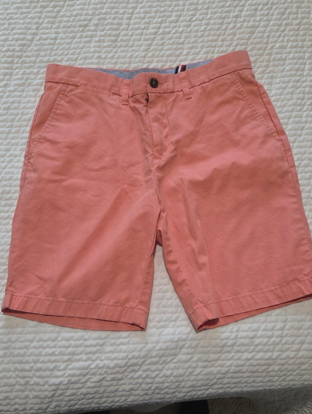 Tommy Hilfiger Men's Pink Flat-Front Chino Shorts